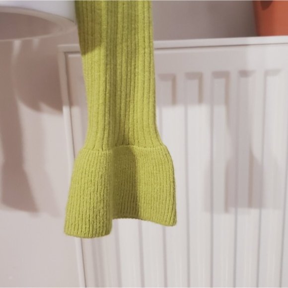 Happily Grey- Knit Bell Sleeve Cardigan- NWOT- XS (fits a small and S/M) - Picture 12 of 13